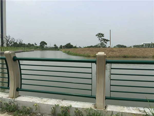 河道護(hù)欄